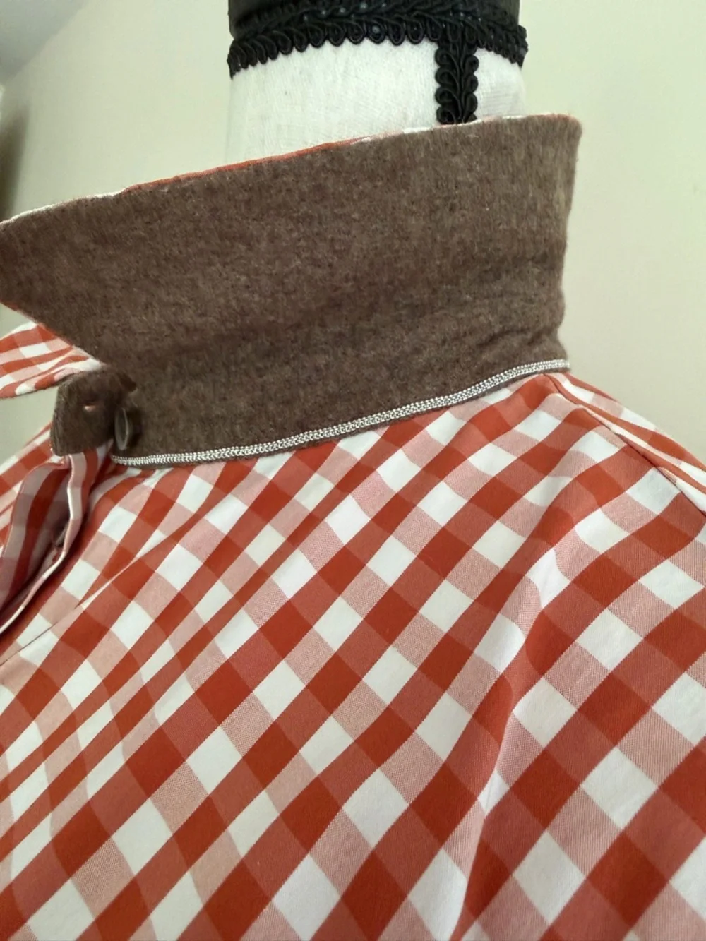 Lafayette 148 Women's Rust & White Gingham Button-Front Shirt - Picture 2 of 7